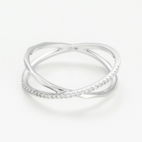 Diamanta Women's 'Croisé Géométrique' Ring