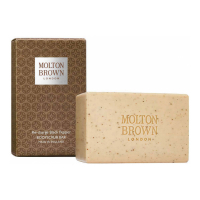 Molton Brown 'Black Pepper Re-charge' Body Scrub Soap - 250 g