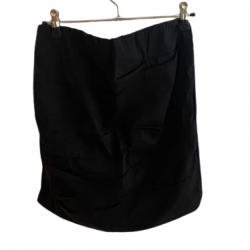 BCBG Max Azria Skirt with detail in the fabric