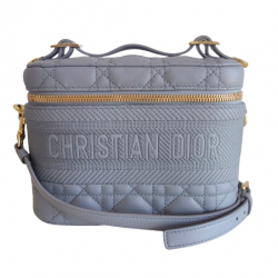 Christian Dior Vanity Diortravel Leder grau