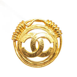 Chanel B Chanel Gold Gold Plated Metal CC Brooch France