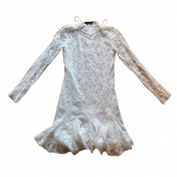 Isabel Marant Mini robe en dentelle blanche !