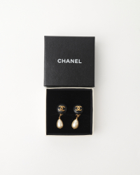 Chanel CC Pearl Earrings