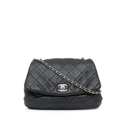 Chanel B Chanel Black Calf Leather Quilted skin Curvy Flap Italy