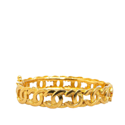 Chanel B Chanel Gold Gold Plated Metal CC Interlocking Chain Bangle Bracelet France