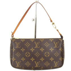 Louis Vuitton Pochette Accessoire