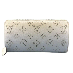 Louis Vuitton Zippy wallet