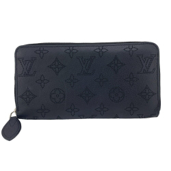 Louis Vuitton Zippy wallet