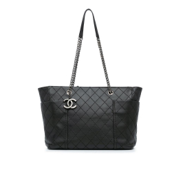 Chanel B Chanel Black Calf Leather Medium CC Stitched skin Pocket Zipped Chain Tote Italy