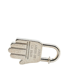 Hermès B Hermès Silver Palladium Metal Plated Annee de la Main Hand Cadena Charm France