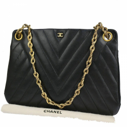 Chanel V-Stich