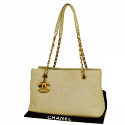 Chanel V-Stich