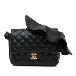 Chanel B Chanel Black Calf Leather Quilted skin Bolero de Chanel Flap France