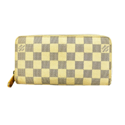 Louis Vuitton Zippy wallet