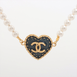 Chanel CC Metal Necklace Heart and Pearls Gold