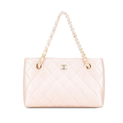 Chanel Pink Light Pink Lambskin Leather Leather CC Quilted Irisdescent Lambskin Chain Handbag France