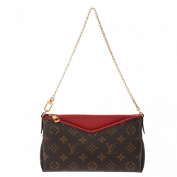 Louis Vuitton Pochette Accessoire