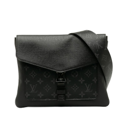 Louis Vuitton AB Louis Vuitton Black Calf Leather Taigarama Outdoor Flap Messenger Spain