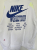 Nike Pullover und Shorts