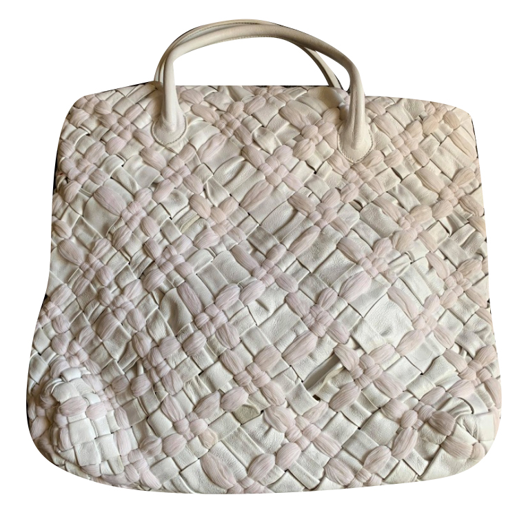 white raffia bag