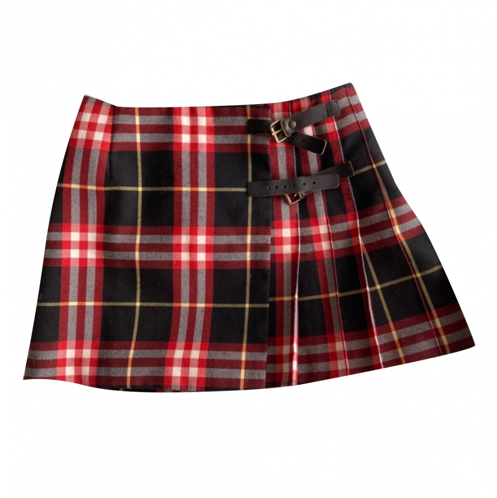 burberry skirt hole