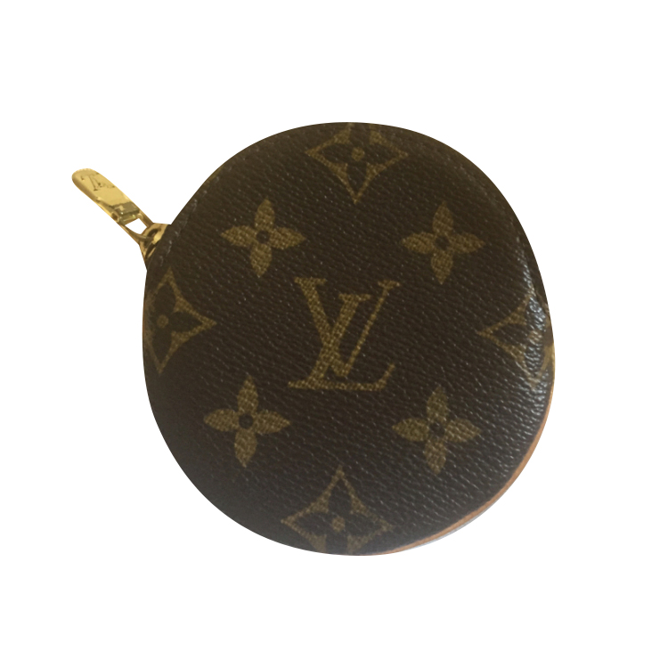 Louis Vuitton Round