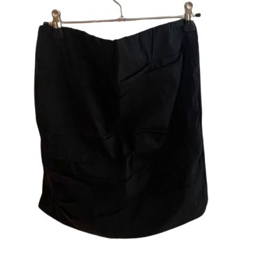 BCBG Max Azria Skirt with detail in the fabric