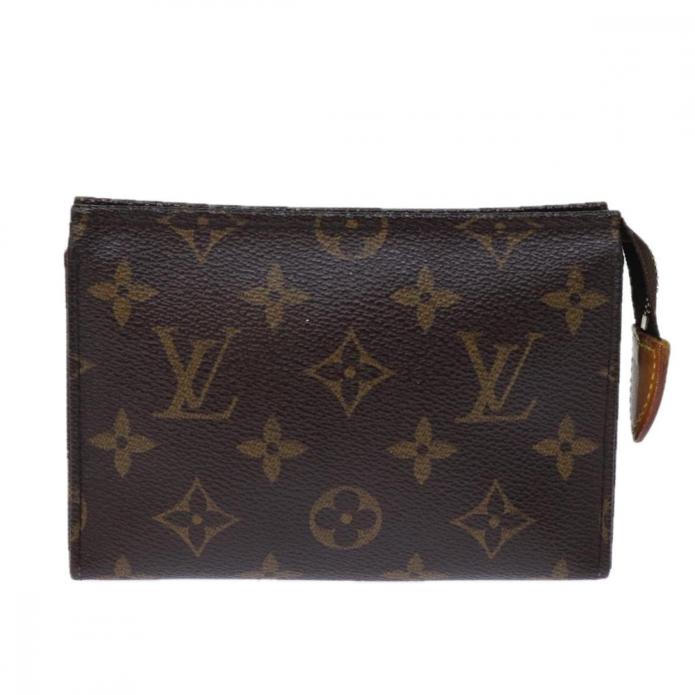 Louis Vuitton Poche Toilette 15