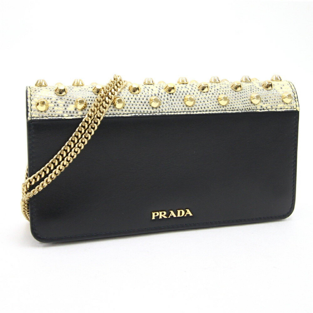 Prada Alma