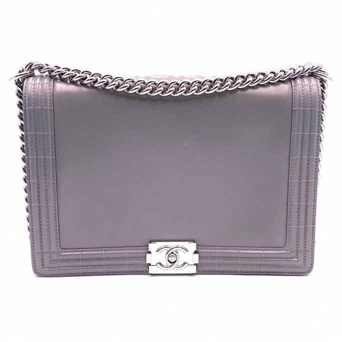 Chanel Boy GM bag in iridescent grey-lilac patent leather