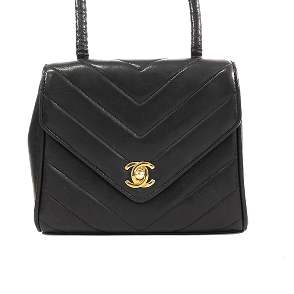 Chanel B Chanel Black Lambskin Leather Leather CC Chevron Lambskin Flap France