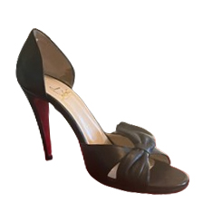 Christian Louboutin Pumps mit offener Spitze