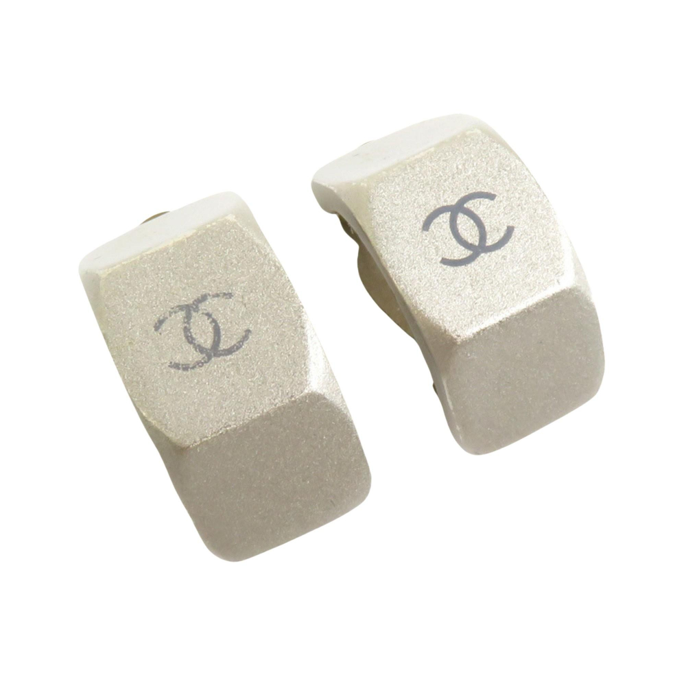 Chanel Logo CC