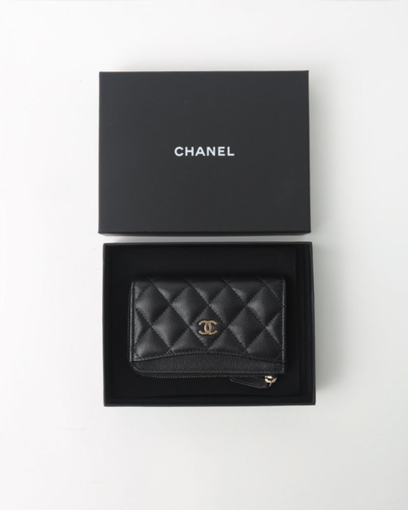 Chanel Caviar Card Holder Purse