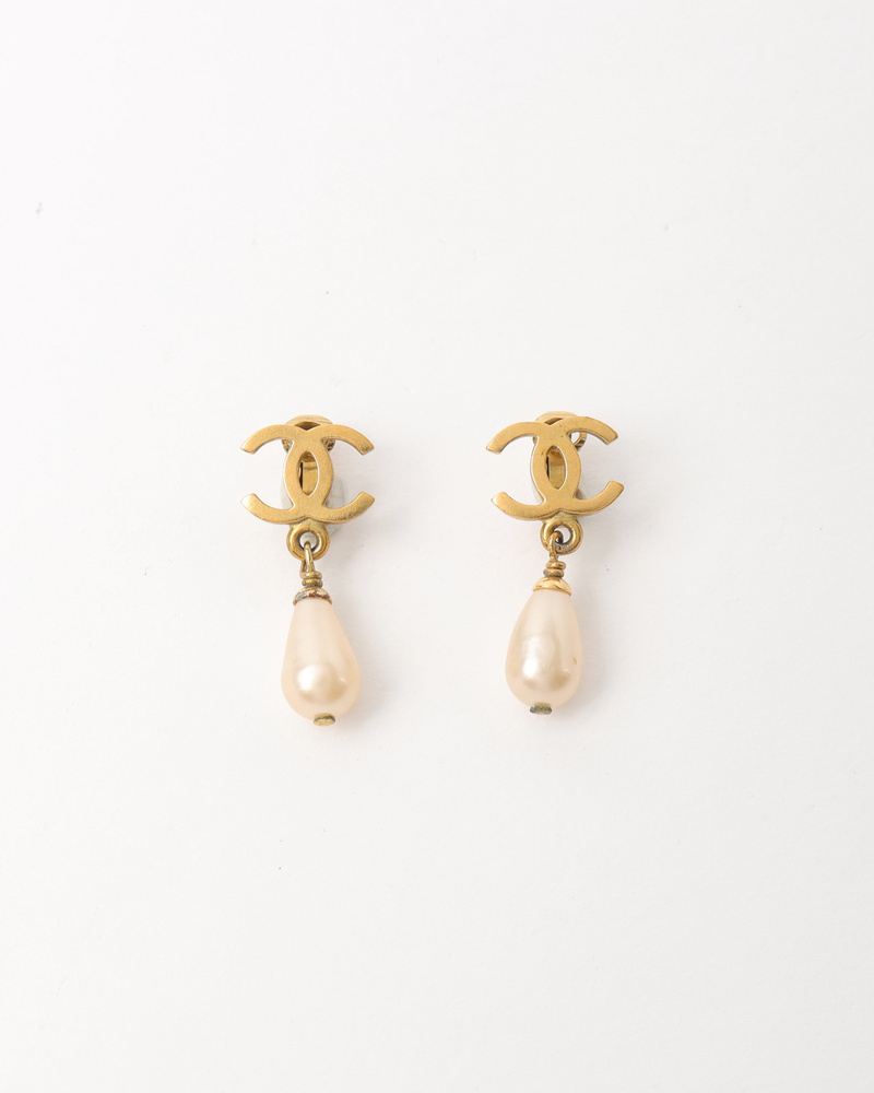 Chanel CC Pearl Drop Clip-on Earrings