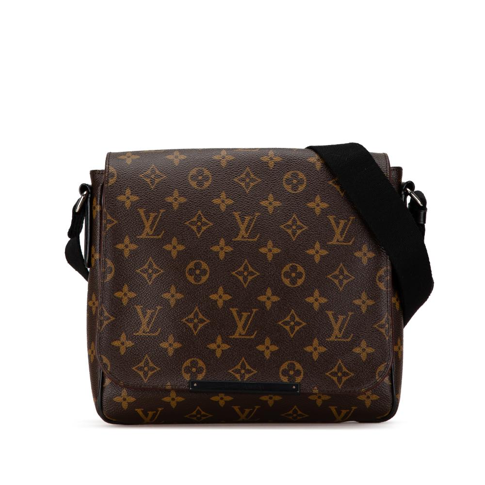 Louis Vuitton B Louis Vuitton Brown Monogram Canvas Canvas Monogram Macassar District PM France