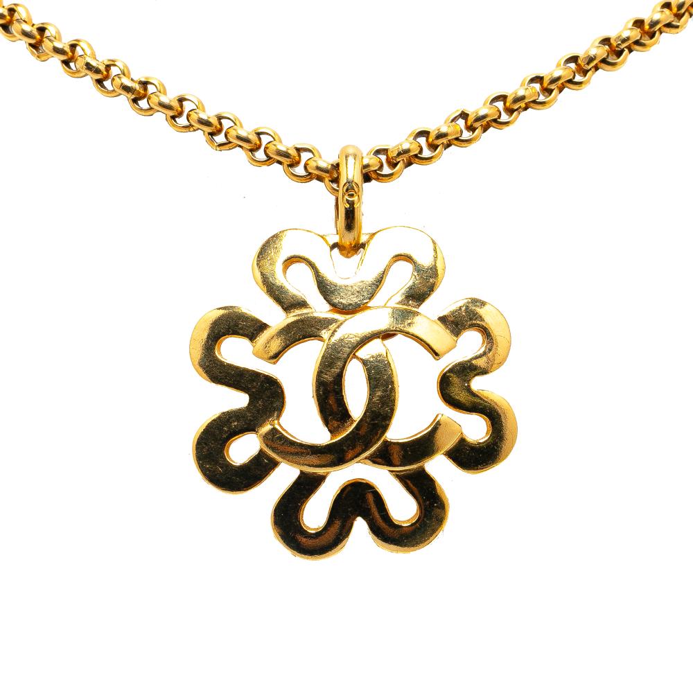 Chanel B Chanel Gold Gold Plated Metal CC Flower Pendant Necklace France