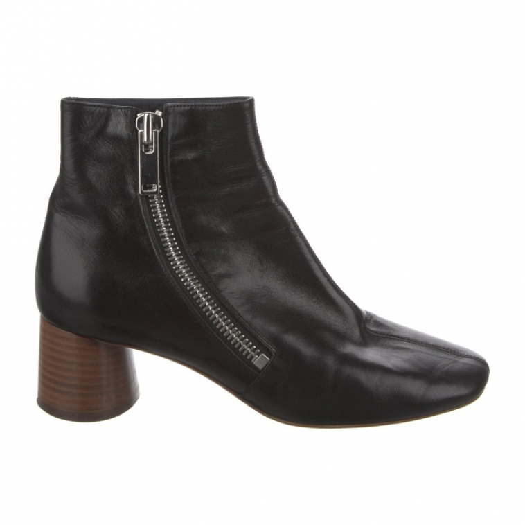 Celine elliptic heel store