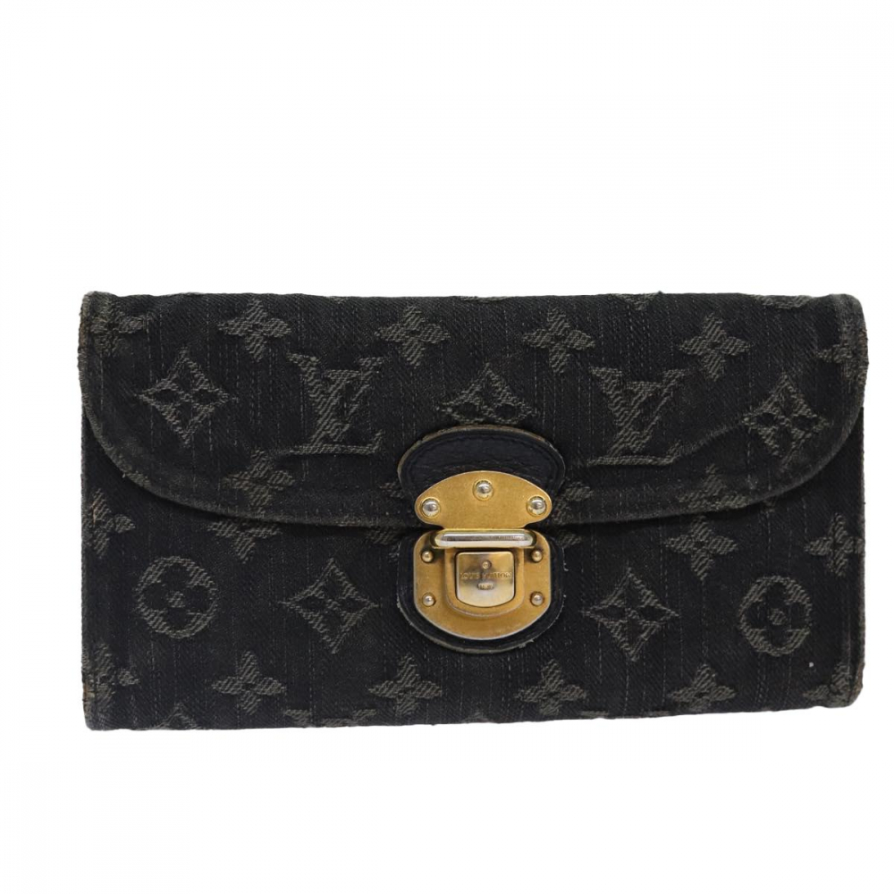 Louis Vuitton Amelia