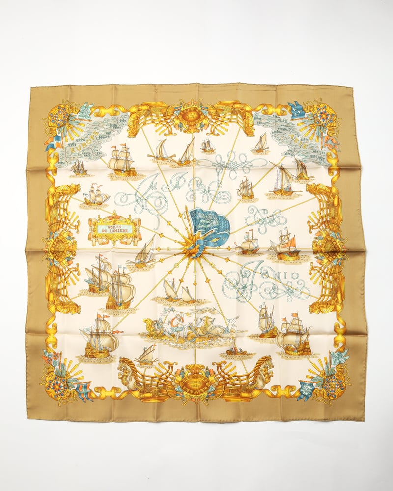 Hermès HERMÈS Carré 90 Voiles de Lumiere Silk Scarf