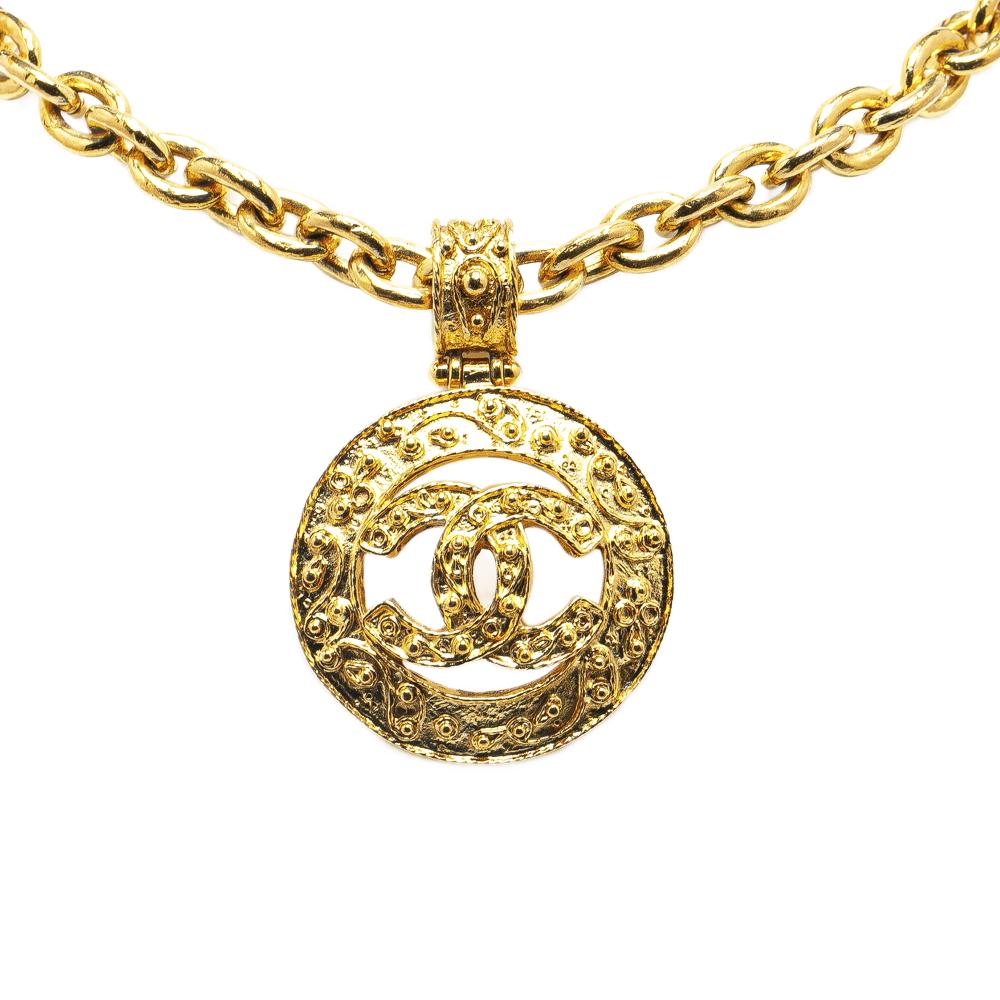 Chanel B Chanel Gold Gold Plated Metal CC Round Pendant Necklace France