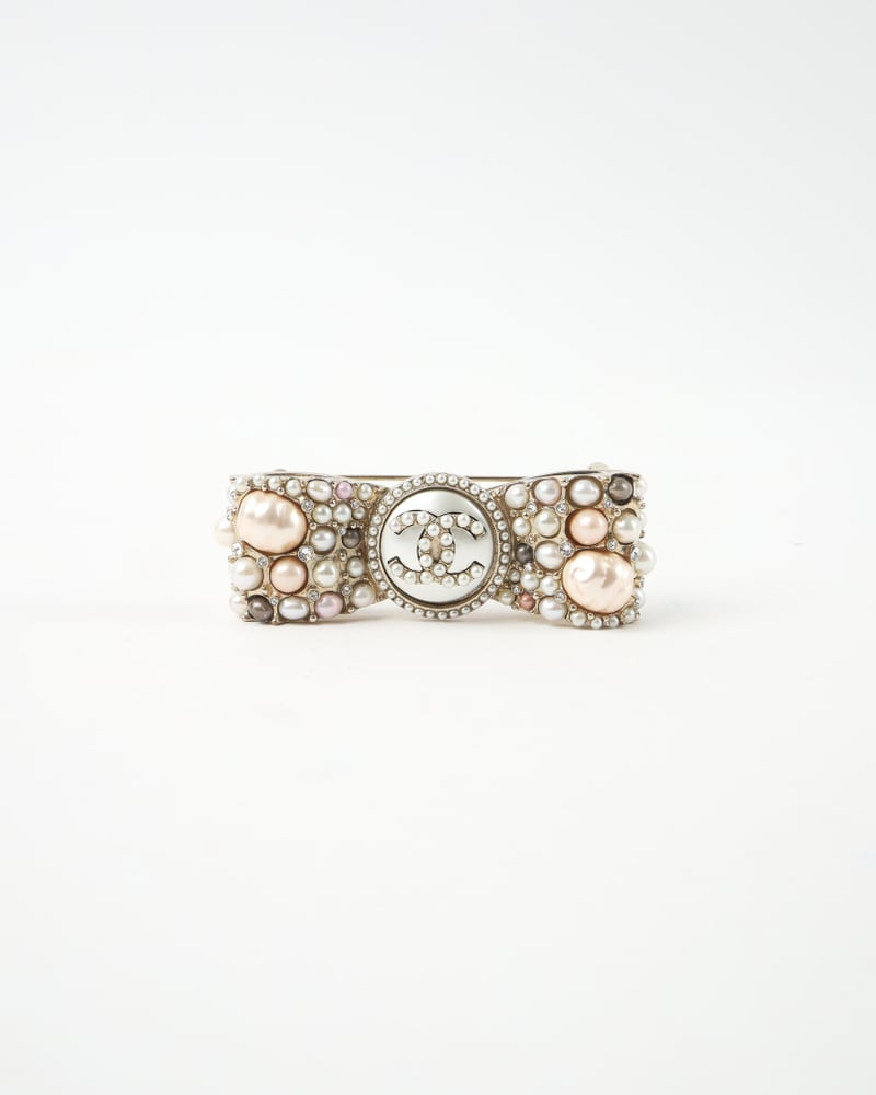 Chanel CC Rhinestones and Pearls Ribbon Brooch