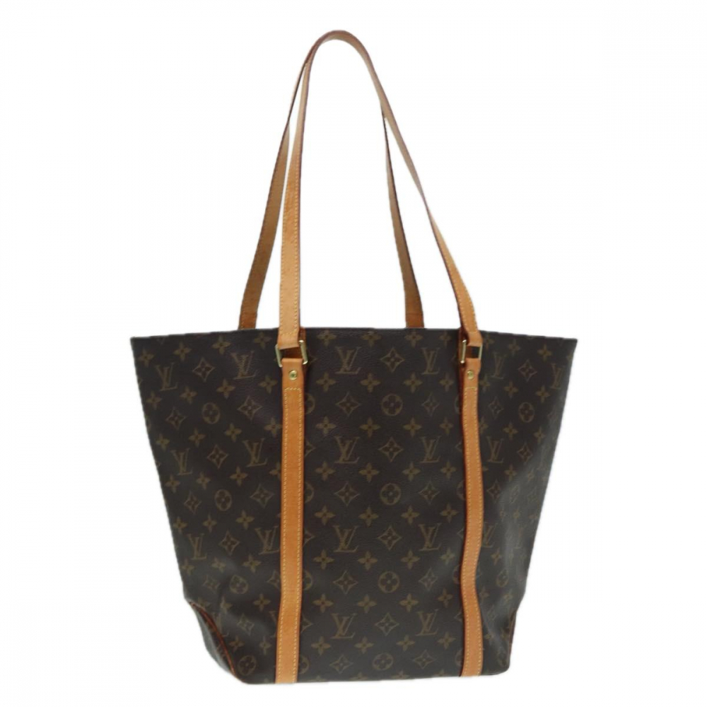 Louis Vuitton Shopping