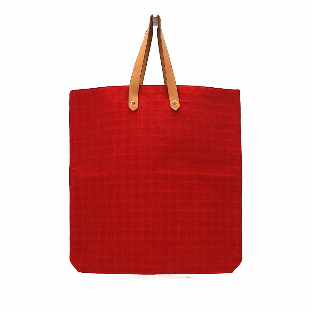 Hermès Handbag in Red Fabric