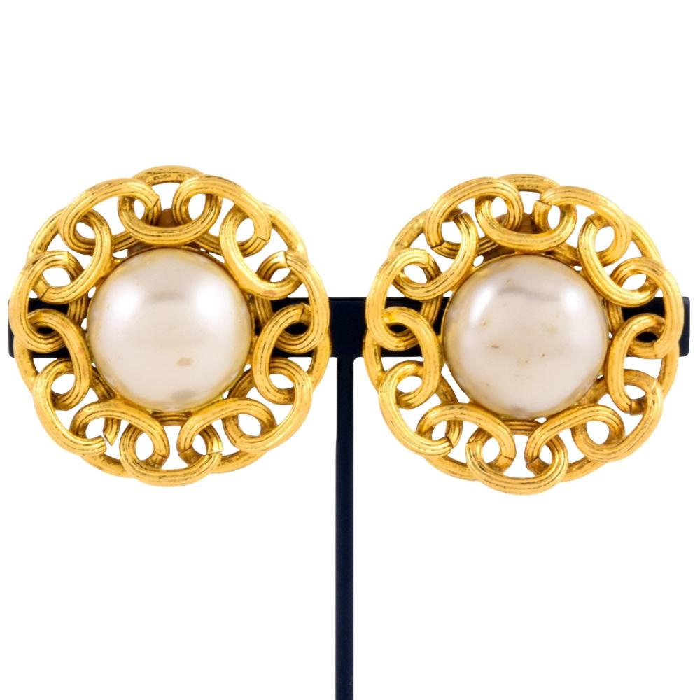 Chanel boucles d'oreilles