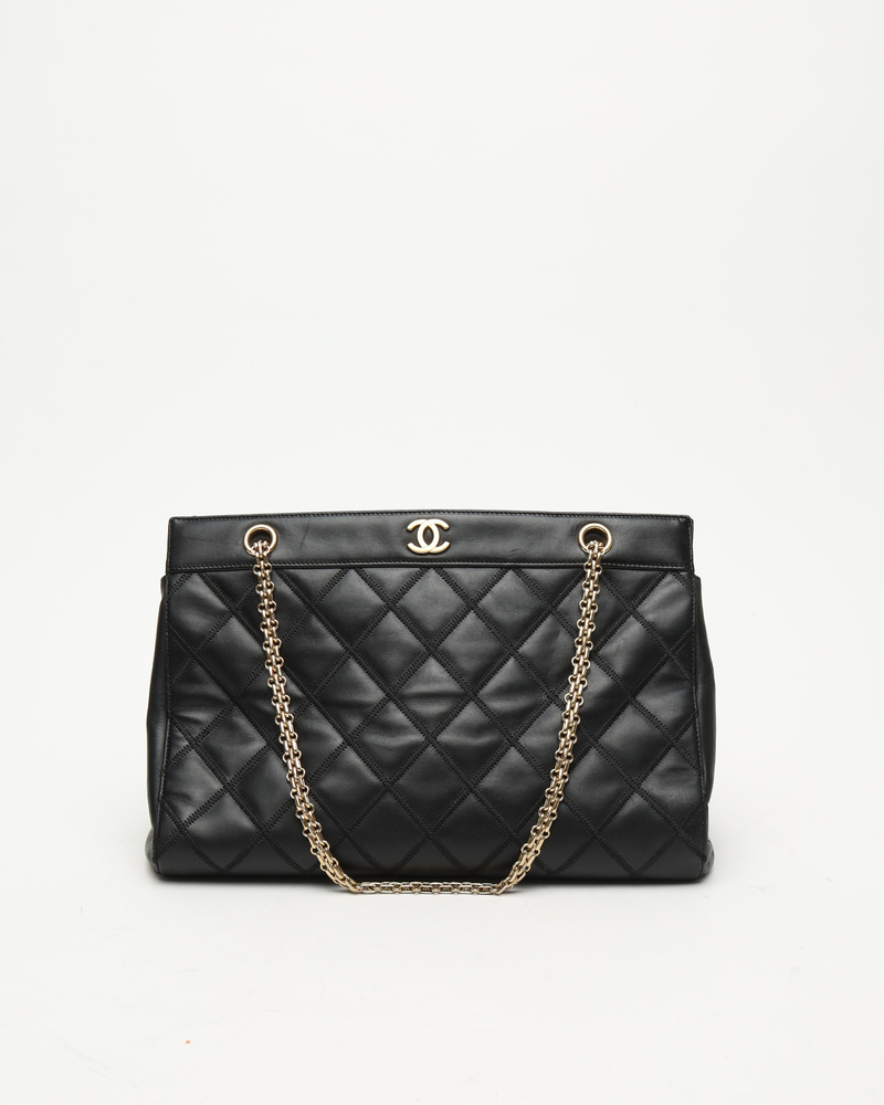 Chanel CC Chain Tote Bag