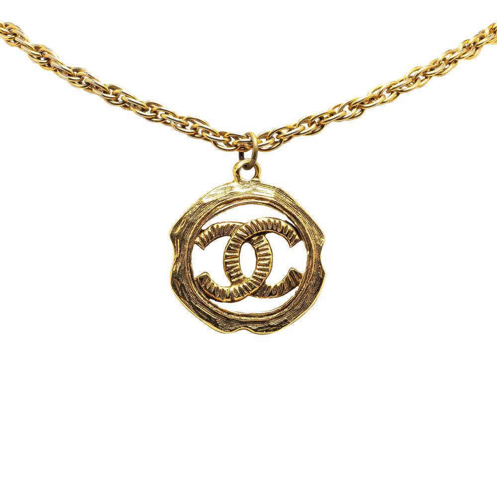 Chanel B Chanel Gold Gold Plated Metal CC Medallion Tote France