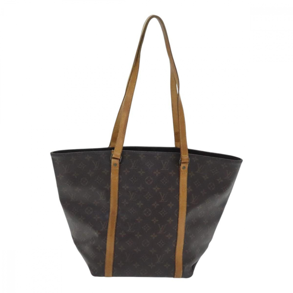 Louis Vuitton Shopping