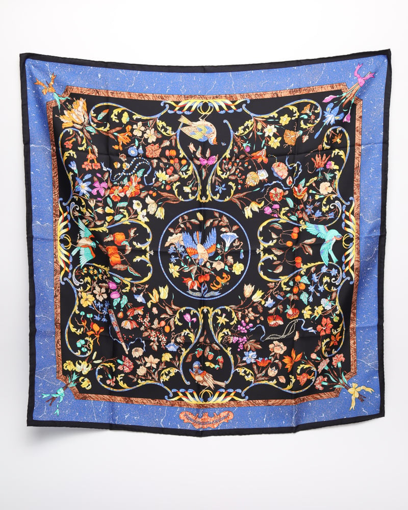 Hermès HERMÈS Carré 90 Pierres d Orient Silk Scarf