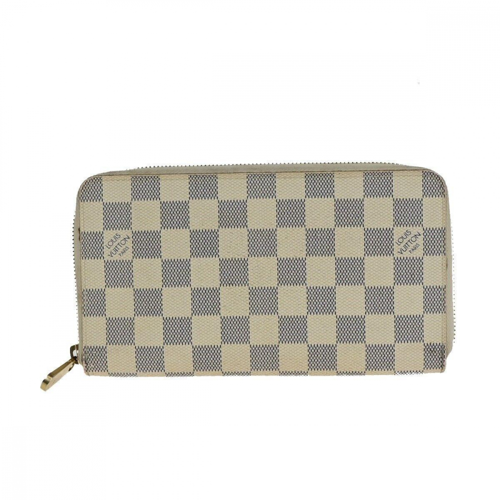 Louis Vuitton Zippy wallet